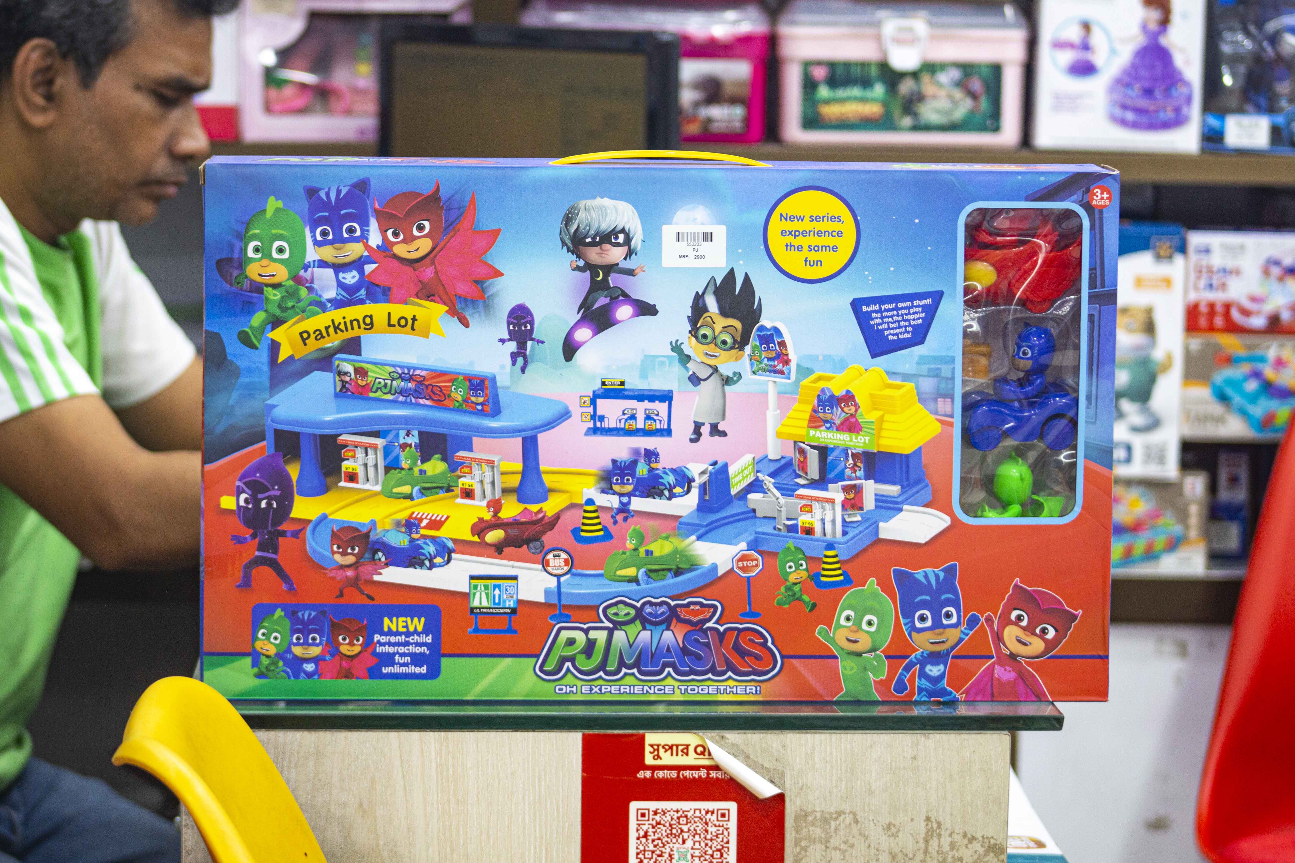 PJMASKS Parking lot